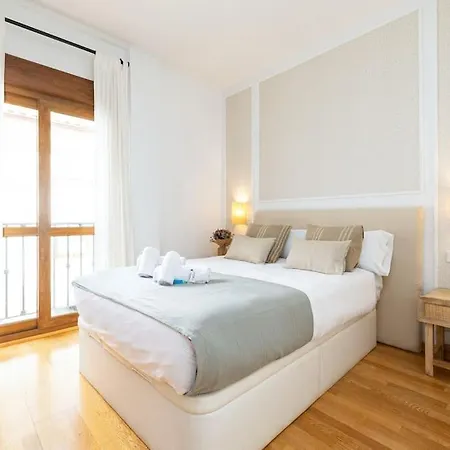 Apartment With Pool Malaga
